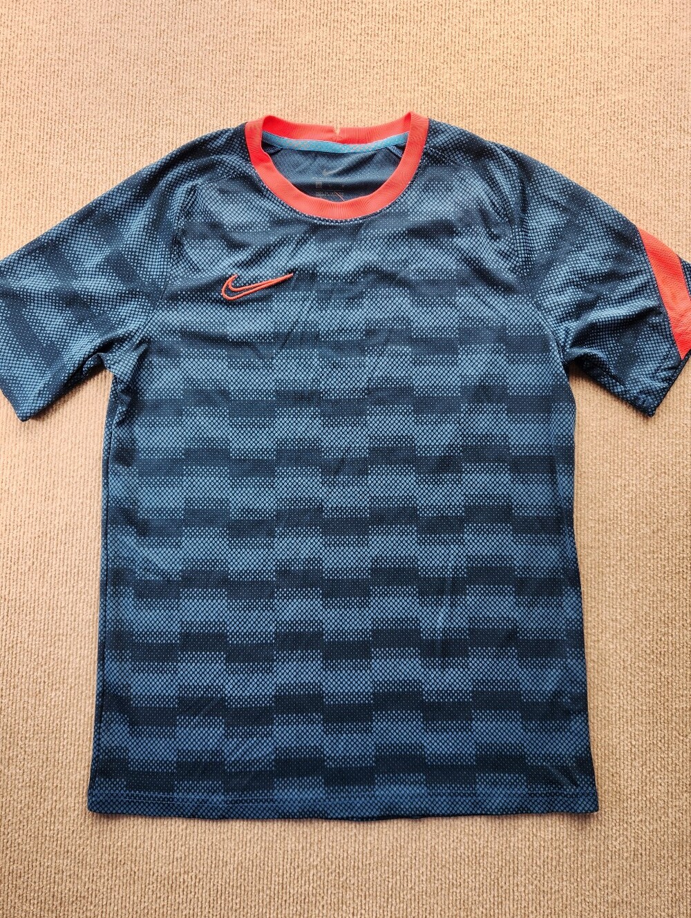 Nike Dri-FIT Men's Athletic Fit Crew Neck Moisture Wicking T-Shirt Blue/Orange M